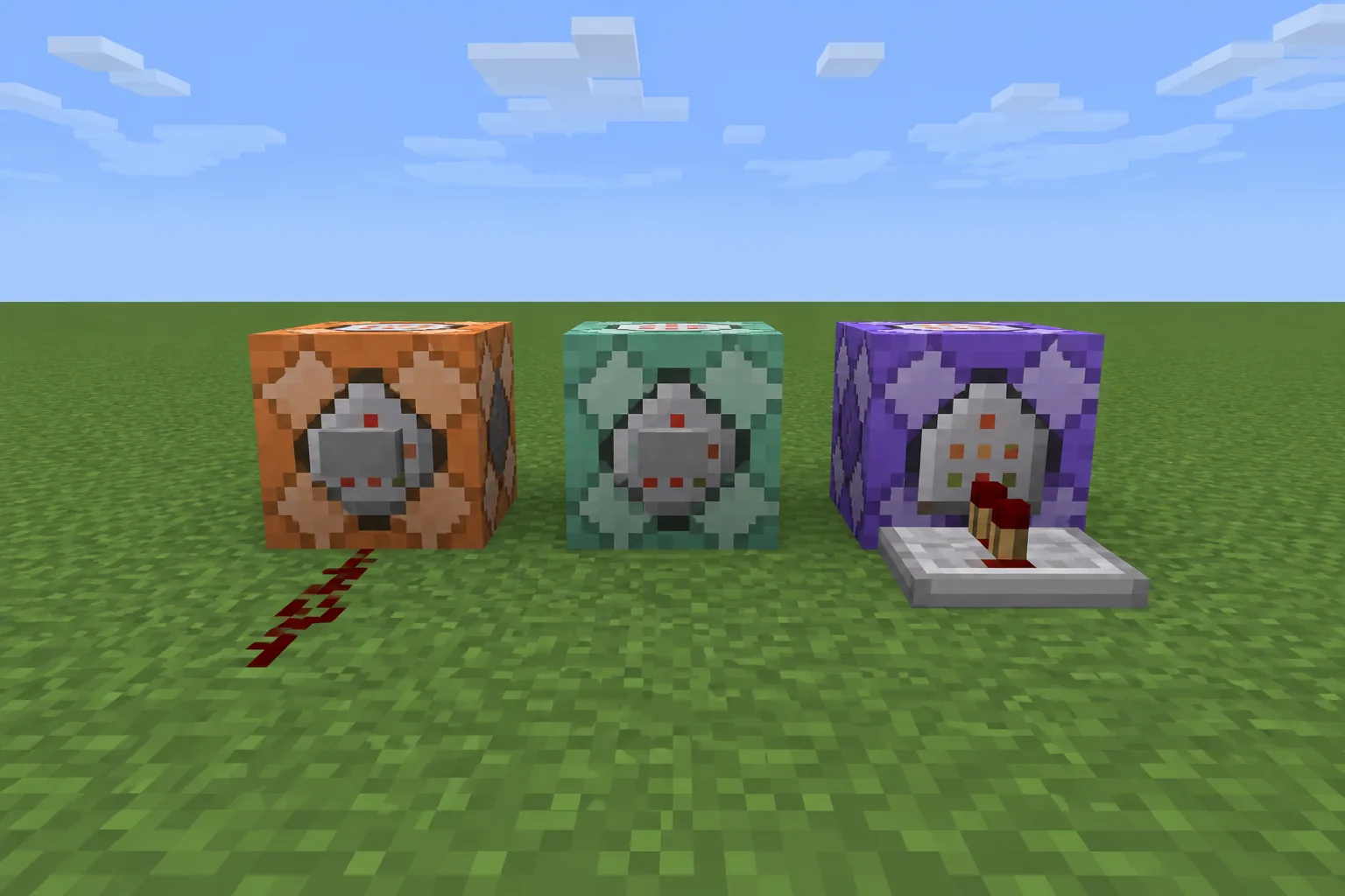 Ba loại command block (Impulse, Repeat, Chain) được kết nối bằng dây redstone trong Minecraft PE, hiển thị cách sắp xếp